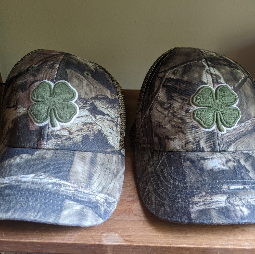 Black clover camo hat